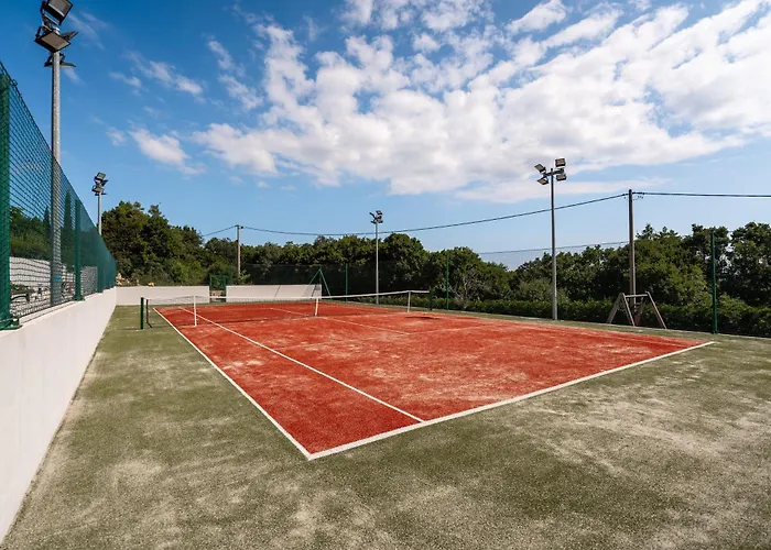 Feriehus Mediterranean Anatai With Sauna & Tennis Court