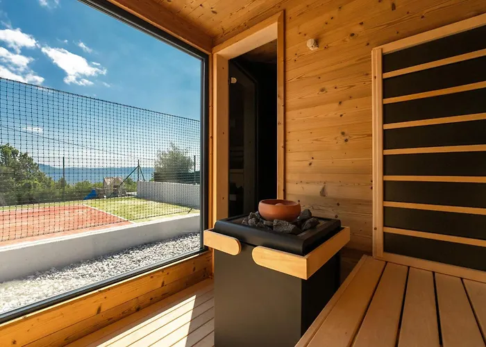 Mediterranean Anatai With Sauna & Tennis Court Feriehus *